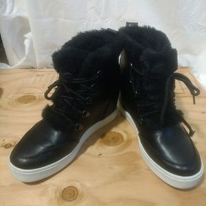 Womens Black Fur lined Brash Boots 8.5